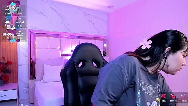 zoes milee online show from November 2025 10:37:01 AM