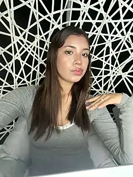 Snapshot of Selesumii chatting on April 2026 11:33:02 PM Selesumii online show from April 2026 11:33:02 PM