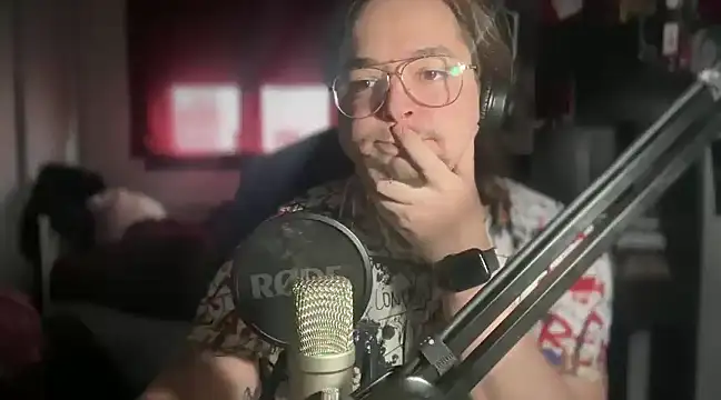 Snapshot of vittote chatting on February 2025 04:44:01 PM vittote online show from February 2025 04:44:01 PM