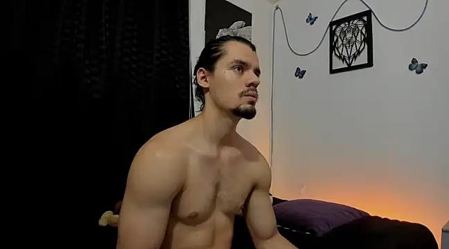 Snapshot of maxi_styles chatting on January 2025 12:07:01 AM maxi styles online show from January 2025 12:07:01 AM