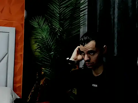 Snapshot of maxi_styles chatting on February 2026 11:36:02 AM maxi styles online show from February 2026 11:36:02 AM