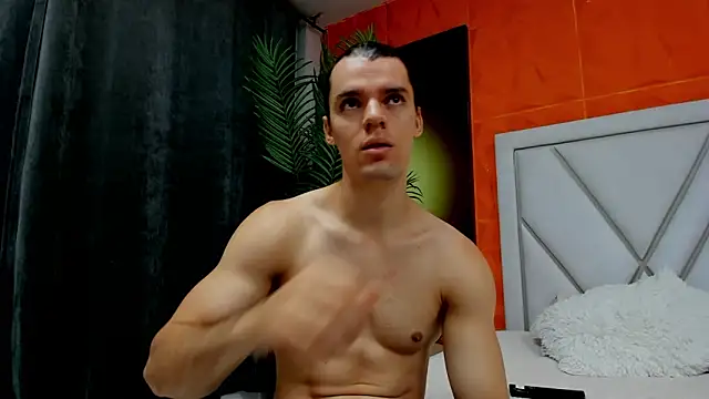 Snapshot of maxi_styles chatting on February 2026 11:32:01 AM maxi styles online show from February 2026 11:32:01 AM