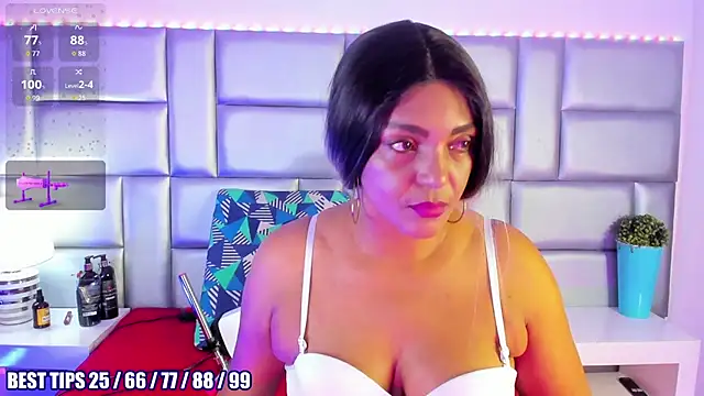 LovelyNickii online show from February 2026 01:07:02 PM