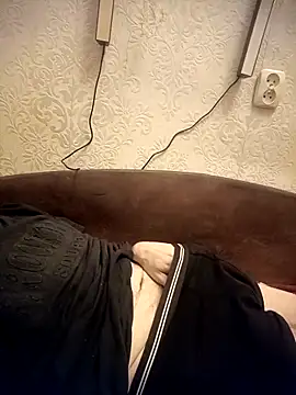 Snapshot of Lukas2204 chatting on February 2026 10:27:01 PM Lukas2204 online show from February 2026 10:27:01 PM