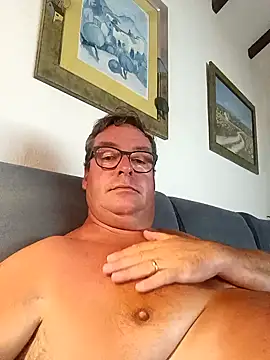 MountJohnXL online show from February 2025 11:04:02 PM