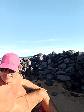 MountJohnXL online show from December 2025 04:13:01 PM