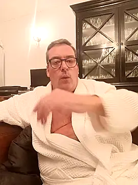 MountJohnXL online show from April 2026 11:04:01 PM