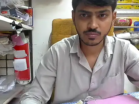 cute modell online show from September 2025 01:00:02 PM