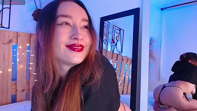 coral jonesss online show from March 2025 01:42:01 PM