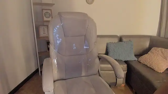 Renaxi Smith online show from March 2025 10:38:01 PM