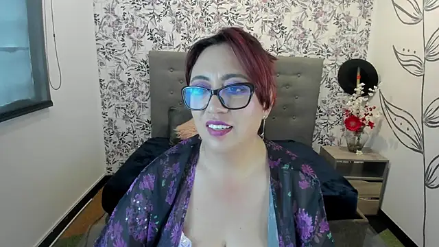 Victoria Adamns online show from February 2025 05:46:02 PM