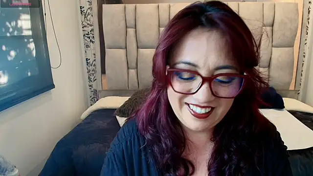 Snapshot of Victoria_Adamns chatting on February 2026 12:05:02 PM Victoria Adamns online show from February 2026 12:05:02 PM