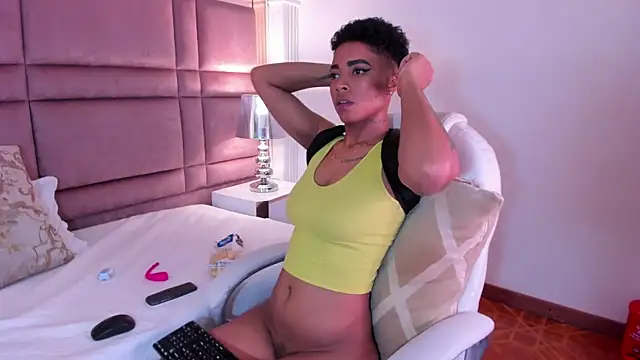 LuciaWallace online show from March 2025 12:54:01 AM