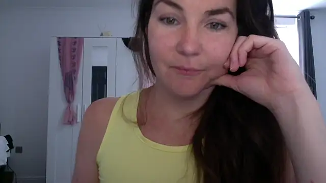 Snapshot of LittleMissFoxx chatting on June 2026 05:16:01 PM LittleMissFoxx online show from June 2026 05:16:01 PM