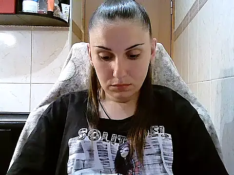 Yuliia30 online show from July 2026 03:27:02 PM