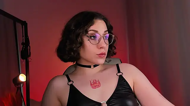 Eva Moss  online show from March 2025 10:21:02 AM