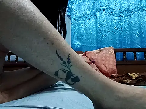 Zuzell Sweet online show from February 2025 04:57:02 AM