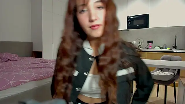 anna elfi online show from September 2025 05:12:02 PM