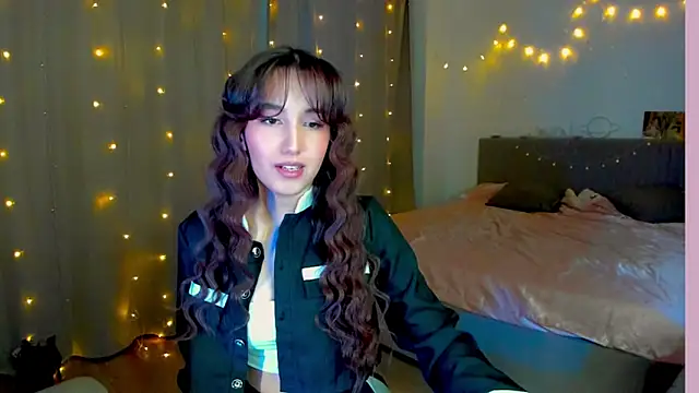 anna elfi online show from December 2025 07:19:02 PM