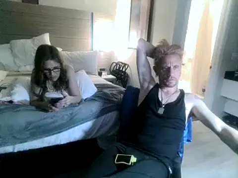 Snapshot of AQuickPhyx chatting on February 2025 12:53:02 AM AQuickPhyx online show from February 2025 12:53:02 AM