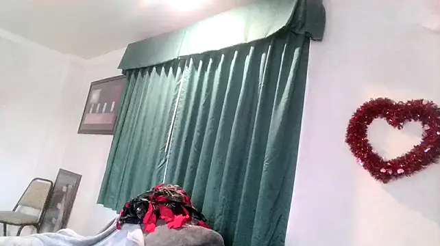 Snapshot of AQuickPhyx chatting on February 2025 08:55:02 PM AQuickPhyx online show from February 2025 08:55:02 PM