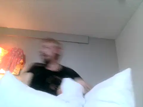 Snapshot of AQuickPhyx chatting on February 2025 10:10:01 PM AQuickPhyx online show from February 2025 10:10:01 PM