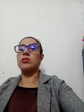 CHARLOTTE 1711 online show from February 2025 01:45:02 AM