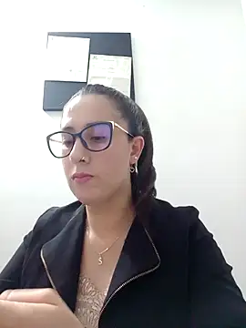 CHARLOTTE 1711 online show from February 2025 12:25:01 AM