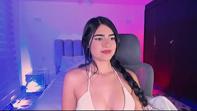 Snapshot of BellaaStorm chatting on October 2025 09:36:02 PM BellaaStorm online show from October 2025 09:36:02 PM