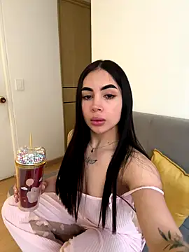 Snapshot of tamy_xoo chatting on December 2025 07:53:02 PM tamy xoo online show from December 2025 07:53:02 PM