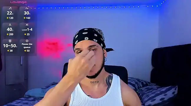 Snapshot of austinoficial chatting on January 2025 02:04:01 AM austinoficial online show from January 2025 02:04:01 AM