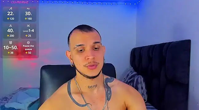 Snapshot of austinoficial chatting on February 2025 08:29:02 PM austinoficial online show from February 2025 08:29:02 PM