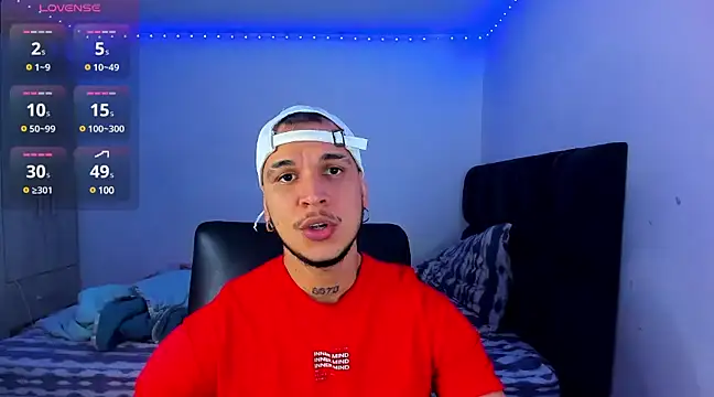 Snapshot of austinoficial chatting on February 2025 01:42:01 AM austinoficial online show from February 2025 01:42:01 AM