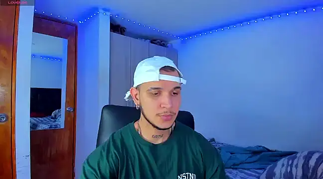 Snapshot of austinoficial chatting on February 2025 12:19:02 AM austinoficial online show from February 2025 12:19:02 AM