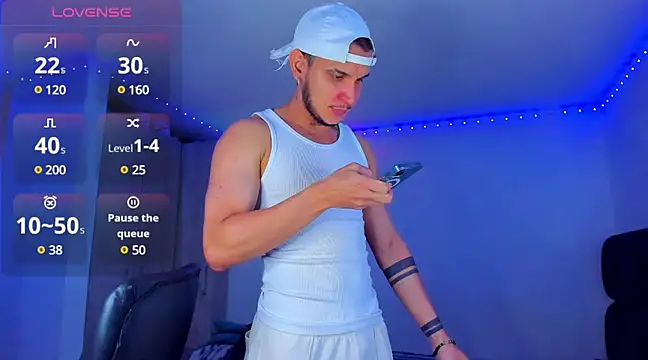 Snapshot of austinoficial chatting on February 2025 04:54:01 AM austinoficial online show from February 2025 04:54:01 AM