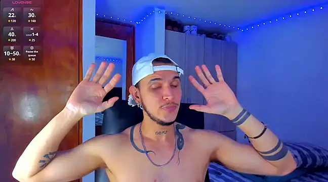 Snapshot of austinoficial chatting on March 2025 08:43:01 AM austinoficial online show from March 2025 08:43:01 AM