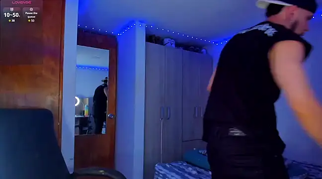 Snapshot of austinoficial chatting on March 2025 01:05:01 AM austinoficial online show from March 2025 01:05:01 AM