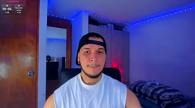 Snapshot of austinoficial chatting on March 2025 05:52:02 AM austinoficial online show from March 2025 05:52:02 AM