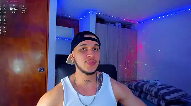 Snapshot of austinoficial chatting on March 2025 05:14:01 AM austinoficial online show from March 2025 05:14:01 AM