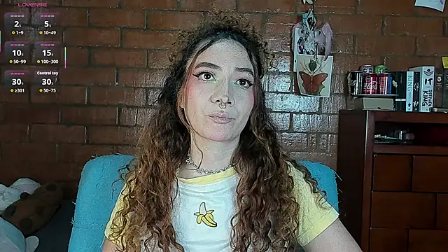 Snapshot of Annycolin_ chatting on June 2026 10:12:02 PM Annycolin online show from June 2026 10:12:02 PM