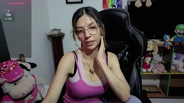 Princezzlove3 online show from October 2025 02:52:01 AM