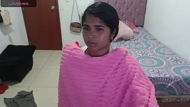 july-feria online show from February 2025 02:29:01 AM