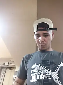 Snapshot of Maguito02 chatting on September 2025 01:38:02 PM Maguito02 online show from September 2025 01:38:02 PM