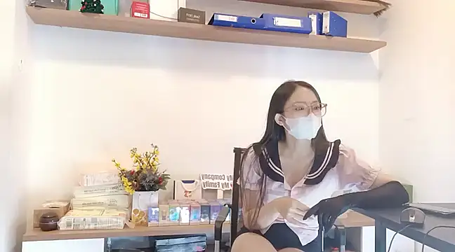 Snapshot of Lush-Office chatting on February 2025 06:53:02 AM Lush-Office online show from February 2025 06:53:02 AM