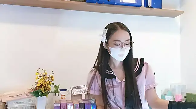 Snapshot of Lush-Office chatting on March 2025 07:04:02 AM Lush-Office online show from March 2025 07:04:02 AM