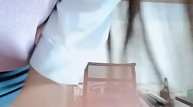 Snapshot of Lush-Office chatting on March 2025 08:04:02 AM Lush-Office online show from March 2025 08:04:02 AM