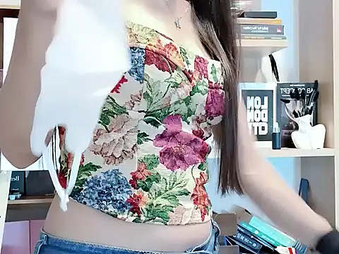 Snapshot of Lush-Office chatting on October 2025 05:03:02 AM Lush-Office online show from October 2025 05:03:02 AM