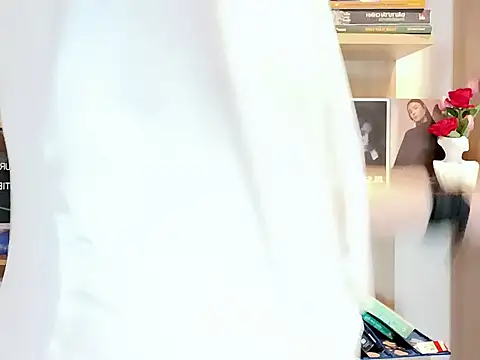 Snapshot of Lush-Office chatting on October 2025 07:01:02 AM Lush-Office online show from October 2025 07:01:02 AM