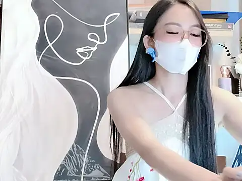 Snapshot of Lush-Office chatting on November 2025 08:14:01 AM Lush-Office online show from November 2025 08:14:01 AM