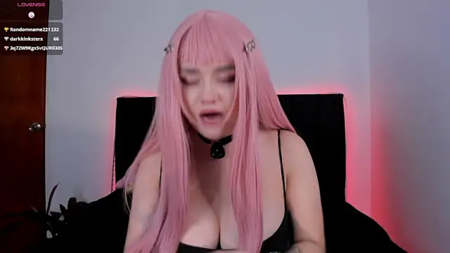 raven  white1 online show from February 2025 02:17:02 AM